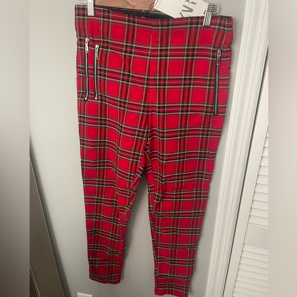 ZARA Red Zippered Hi Rise Checkered Leggings